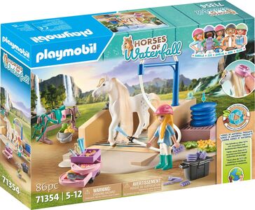 Playmobil 71354 Horses of Waterfall Byggesett Isabella & Lioness med Vaskeplass