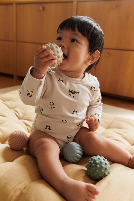 LIEWOOD Dorian Baby Sensory Aktivitetsball, Beach blue/Multi Mix