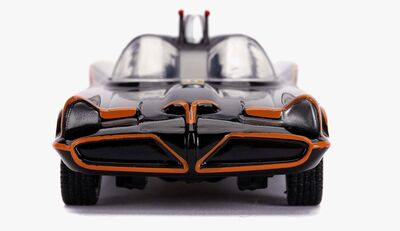 Batman "the Movie" (1989) - Jada - 1:32 Scale Die-cast Batmobile With Batman Figure