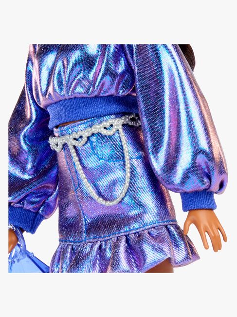 Barbie Deluxe Style Dukke i Blå Antrekk