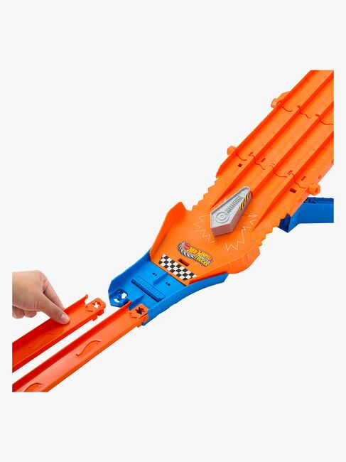 Hot Wheels Monster Trucks Racedown Demolition Bilbane