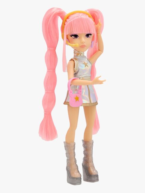 K-POP idol Motedukke Yuni