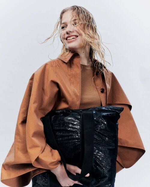 DAY ET No Rain Stelleveske M, Black