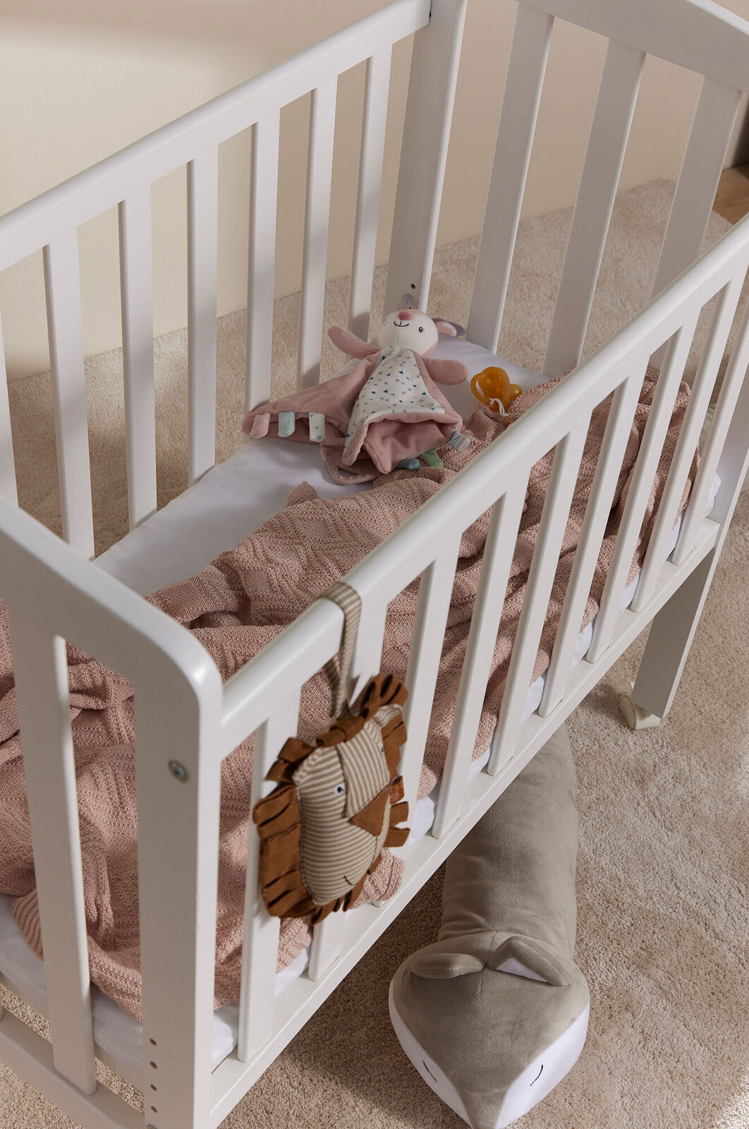 JLY-Bedside-01-2202_2b.jpg