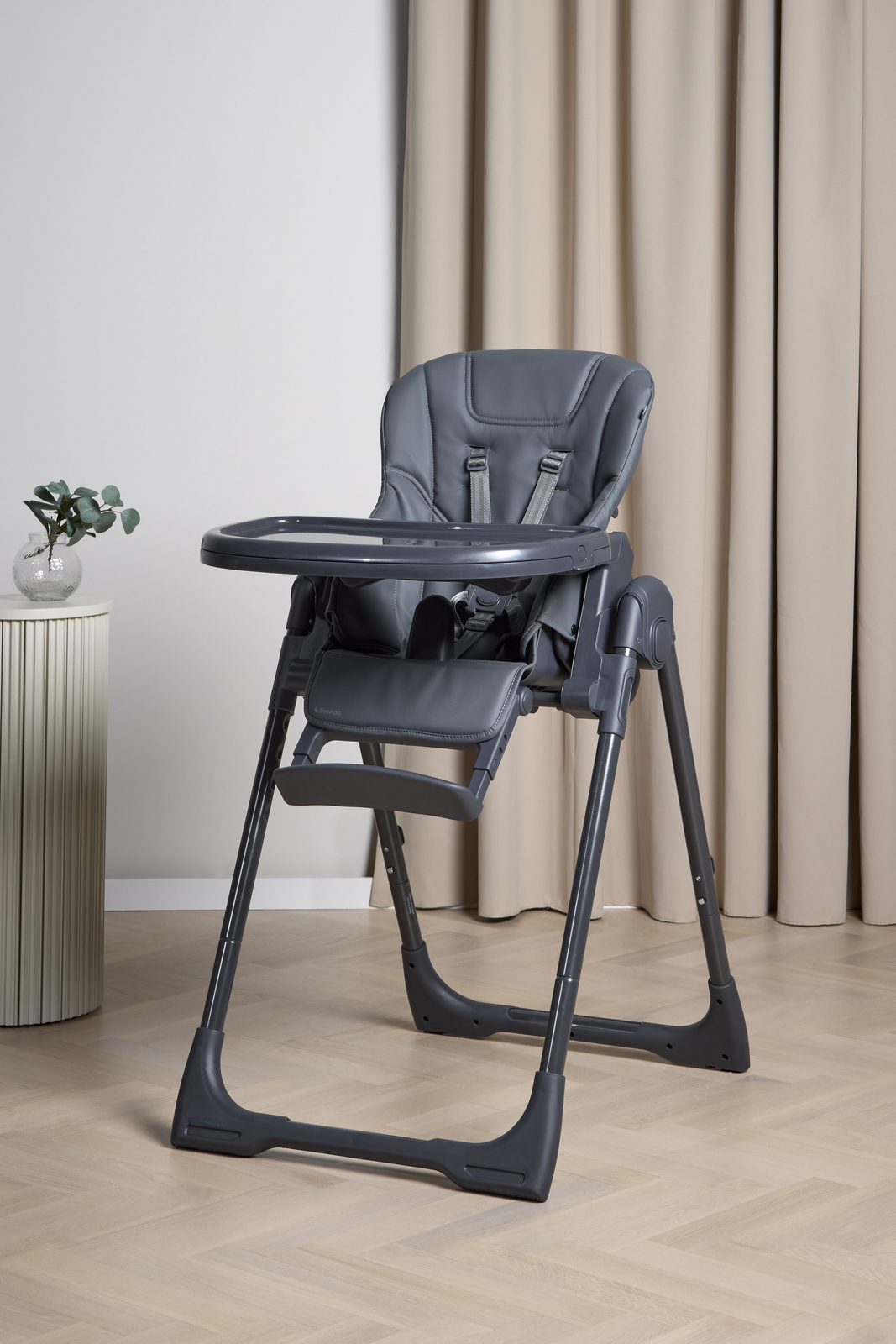 Beemoo CARE Dine Matstol, Earl Grey