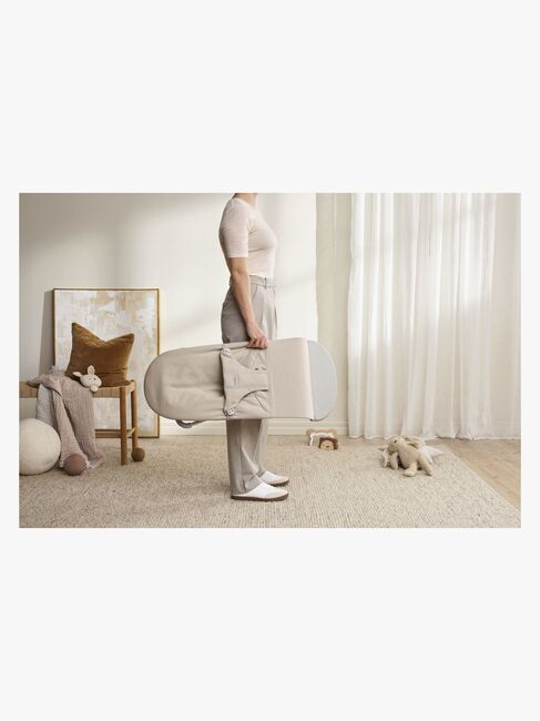 BabyBjörn Bliss Vippestol Vevet Mélange, Lys beige