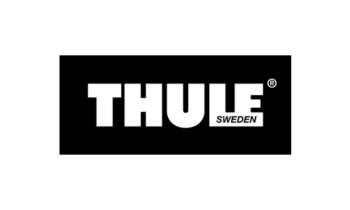 Thule-logo med teksten 'THULE SWEDEN' i hvitt på svart bakgrunn.