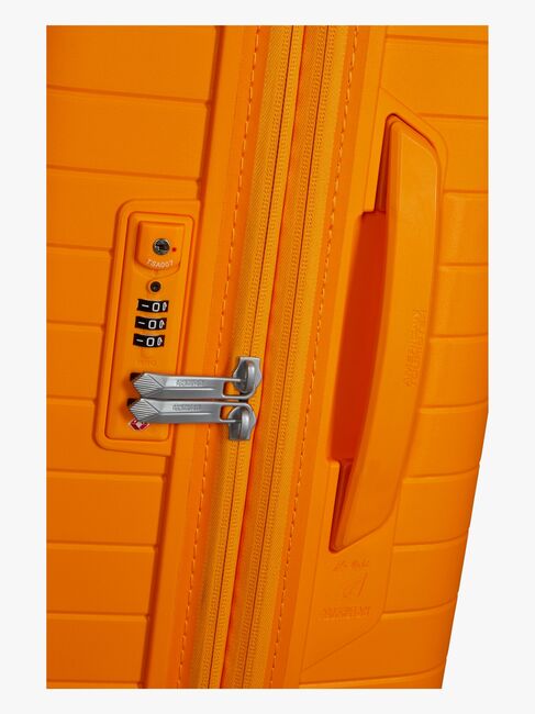American Tourister Fastforward Koffert 67L, Radiant Orange
