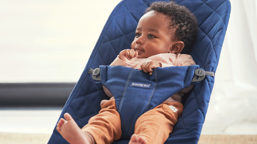 BabyBjörn Bliss Vippestol Vevet Klassisk Quilt, Midnattsblå