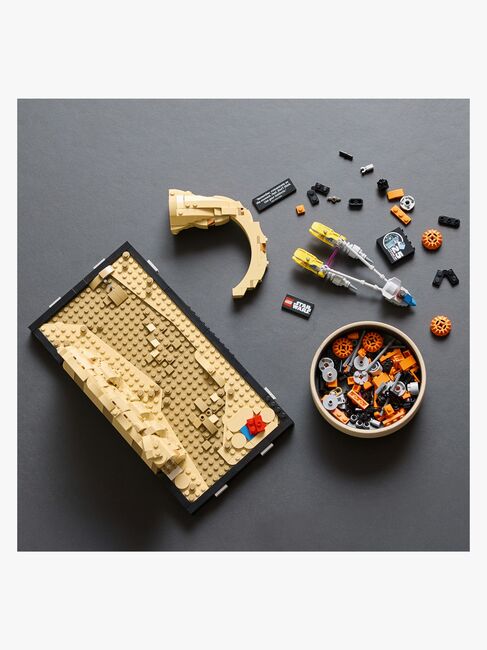 LEGO Star Wars 75380 Diorama med Mos Espa-podrace