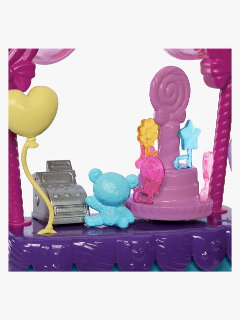 Barbie® Stacie-dukke og Lekesett