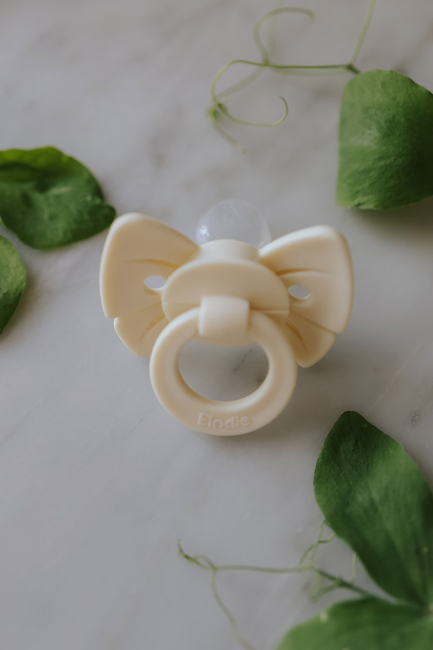 Elodie Binky Bow Smokk 3+, Oat White