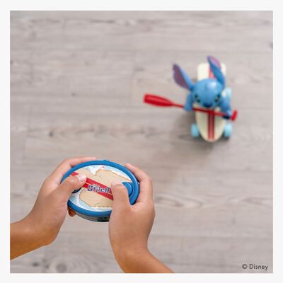 Jada Radio Control Stitch met surfplank, 2,4 GHz, rechtsvooruit en naar achteren gebogen, 1 kanaal, geïntegreerd figuur, voor kinderen vanaf 3 jaar, 25 cm, ( 253074009