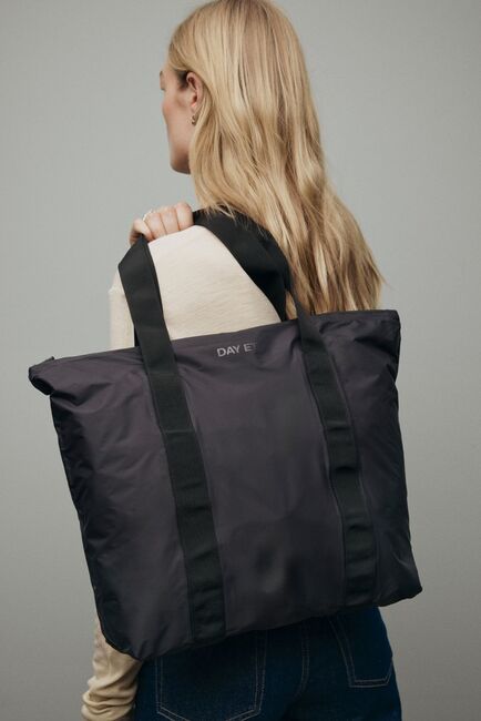 DAY ET No Rain Stelleveske M, Black