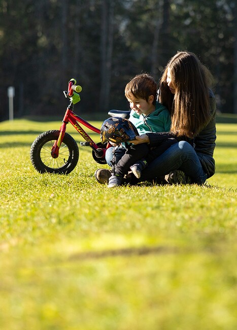 Lazer Pnut KinetiCore 2.0 Pnut KC Sykkelhjelm Flying Rocket