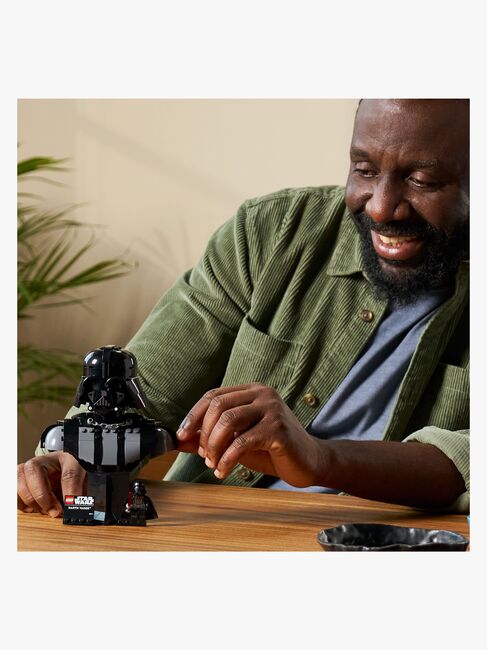 LEGO Star Wars 75439 Byste av Darth Vader