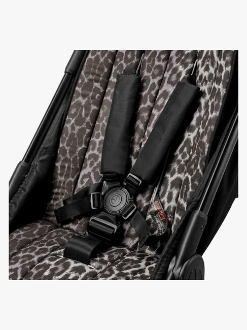 Elodie Cosy Sittepute, Le Leopard