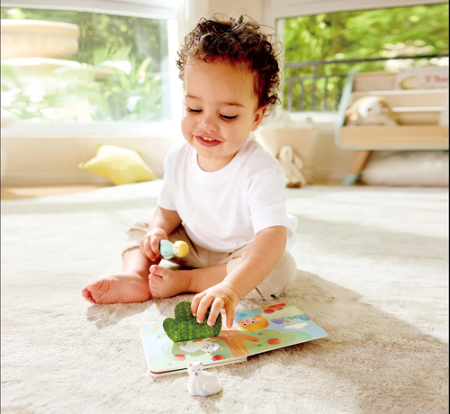 Hape Eventyrbok med Lekesett The Cat's Rescue