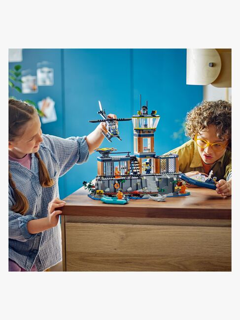 LEGO City 60419 Politiets fengselsøy