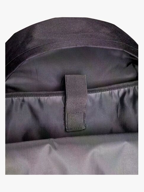 Pokémon Deluxe Ryggsekk 17L, Svart