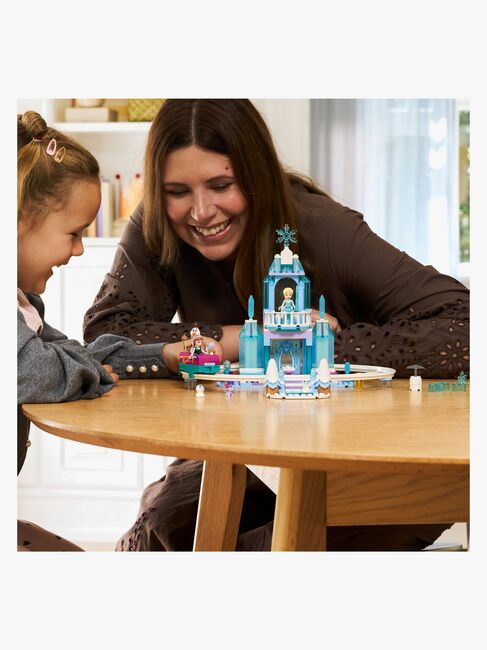 LEGO Disney Princess 43281 Elsas isslott og sledeeventyr