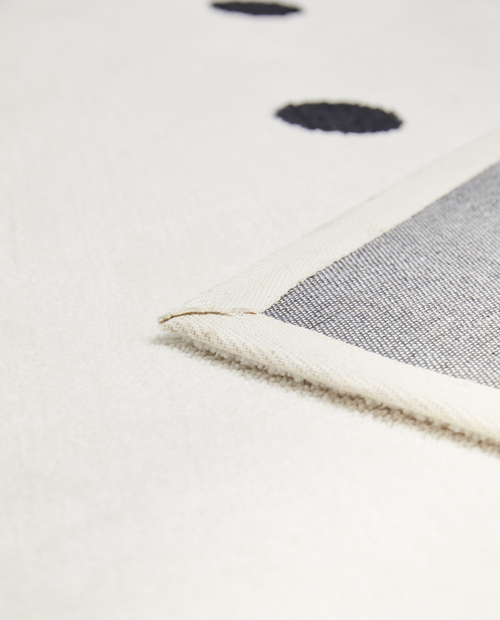 Alice & Fox Gulvteppe Prikk 140x200