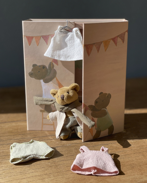 Egmont Toys Klesskap med Bjørn & Klær
