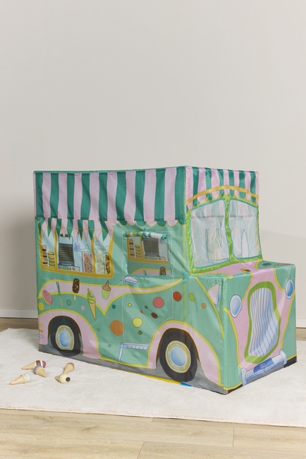 Cloudberry Castle Leketelt Isbil