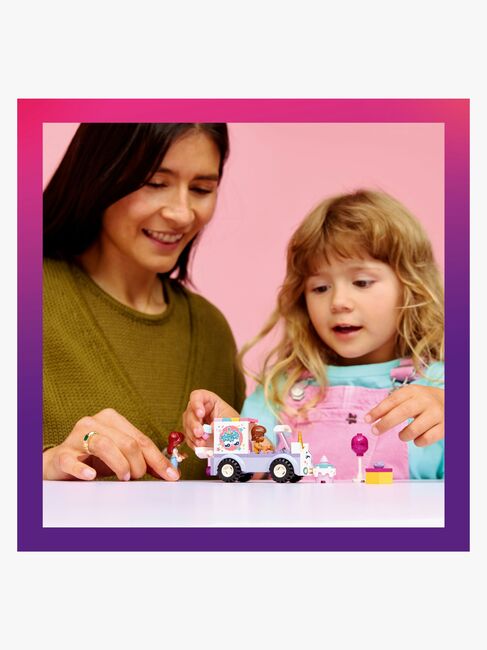 LEGO Friends 42675 Kakebil med enhjørningdekor