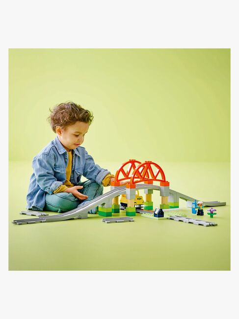 LEGO DUPLO Town 10426 Utvidelsessett med togbro og skinner