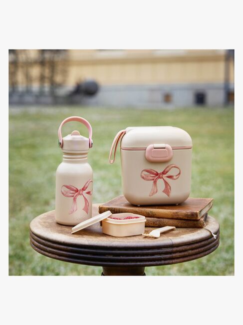 Elodie Matboks, Rosy Bow