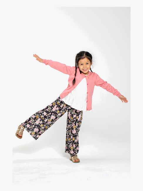 Luca & Lola Enrica Bukse, Flowers