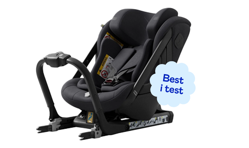 Svart bilstol med fem stjerner og teksten 'Best i test'.