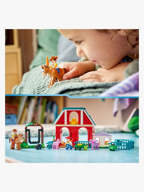 LEGO Disney Pixar 43304 Blazes hestegård