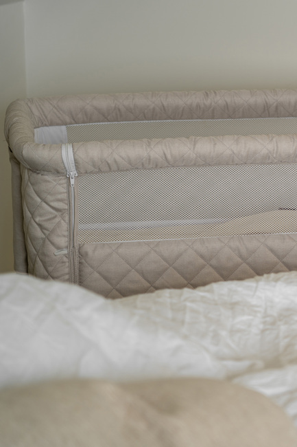 Quax Bedside Crib, Clay