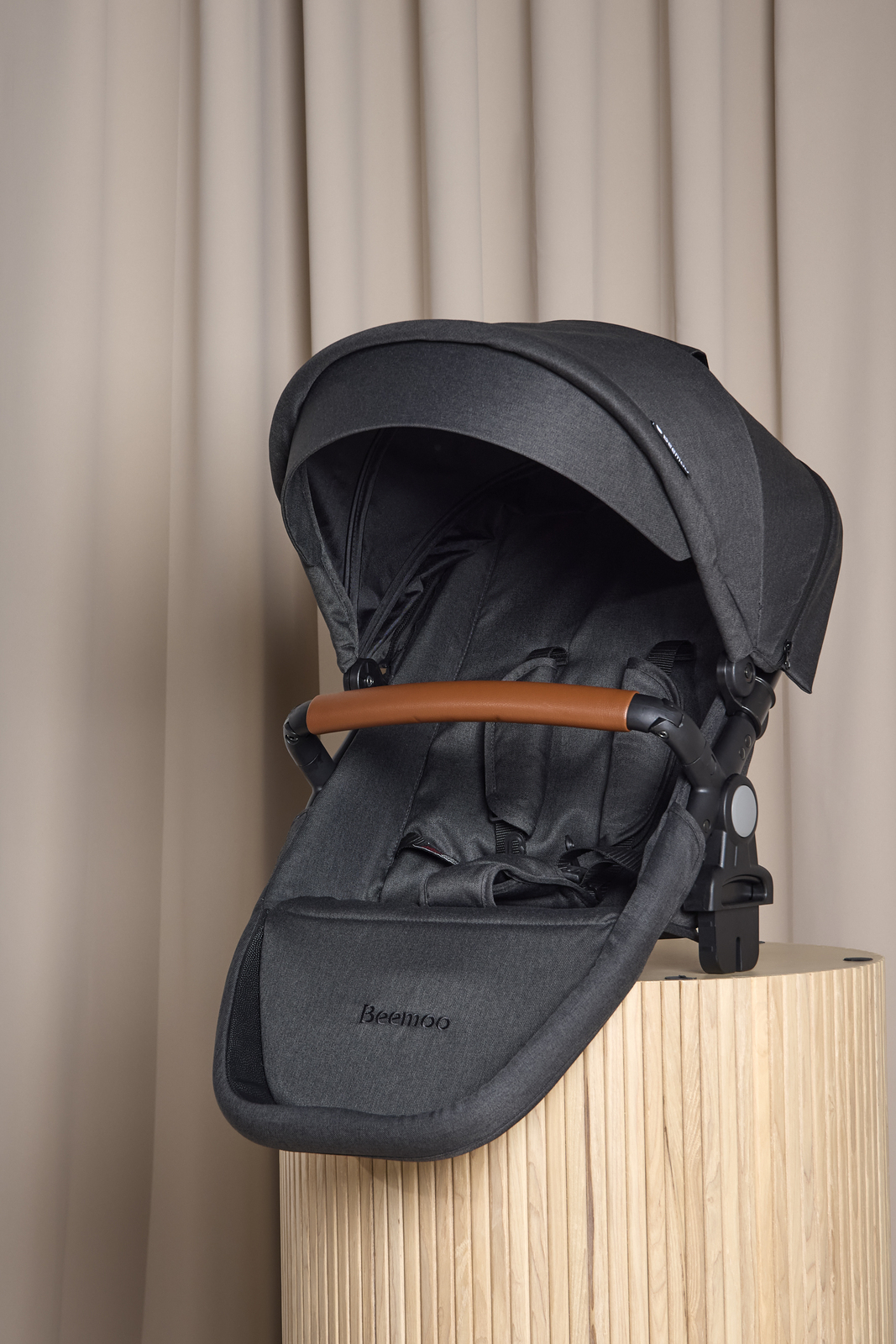 Beemoo Maxi 4 Twin Søskensete, Black/Black