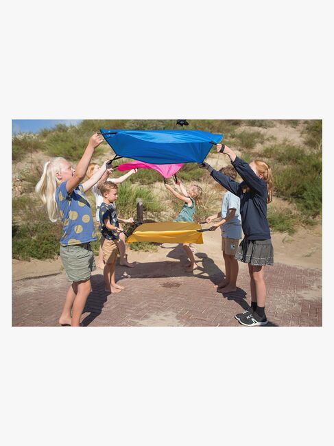 BS Toys Squirrel Parachutes Spill