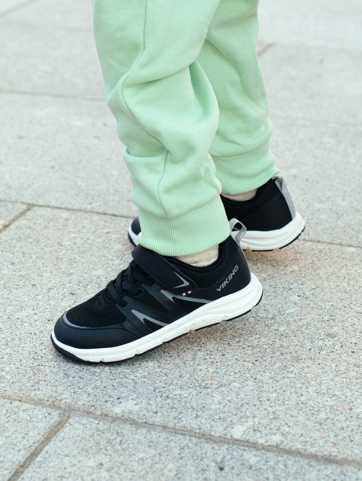 Viking Dal 1V Sneakers, Black