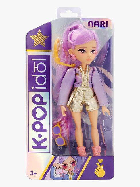 K-POP idol Motedukke Nari