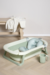 Beemoo CARE Assist Badebalje inkl. Badestøtte & Skyllekanne, Soft Green