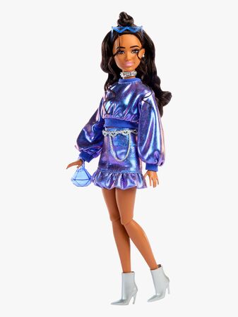 Barbie Deluxe Style Dukke i Blå Antrekk
