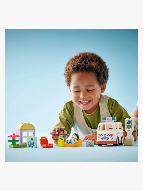 LEGO DUPLO Town 10447 Sykebil med sjåfør