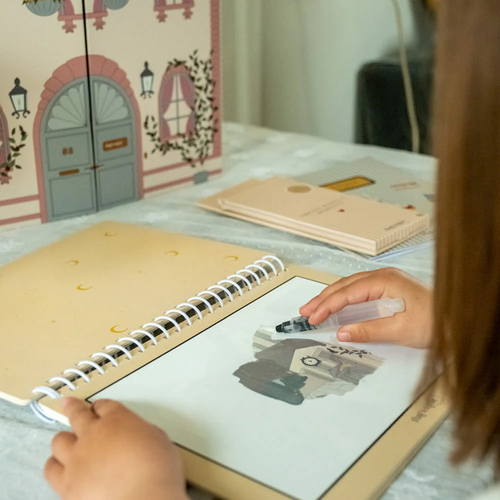 That's Mine Vannmalingsbok Bon Voyage