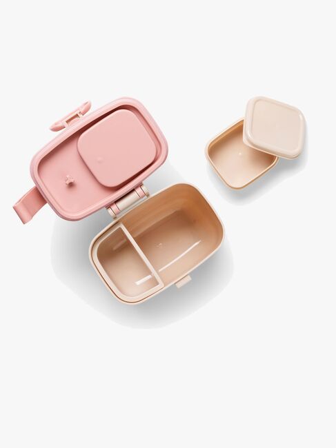 Elodie Matboks, Rosy Bow