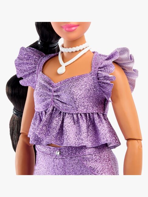 Barbie Deluxe Style Dukke i Lilla Antrekk