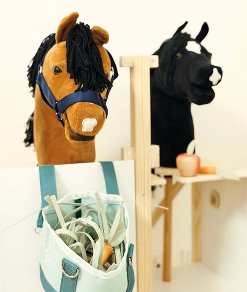 Small Foot Kjeppheststall