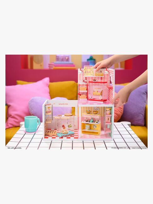 MGA's Miniverse Make It Mini Spaces Hello Kitty Lekesett