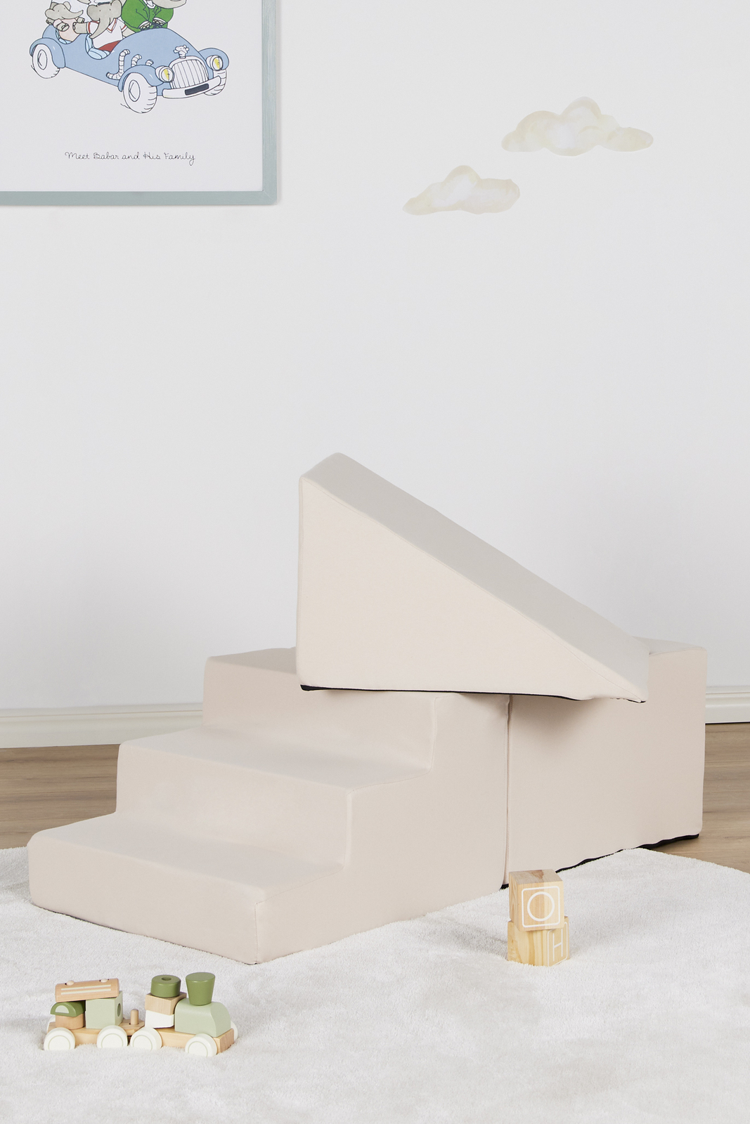 foam-3elements-02-3657_5.jpg