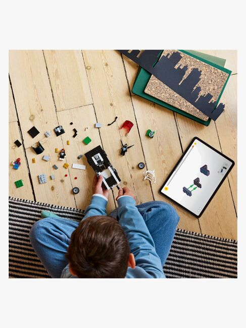 LEGO Super Heroes 76309 Spider-Man mot Venom med muskelbil