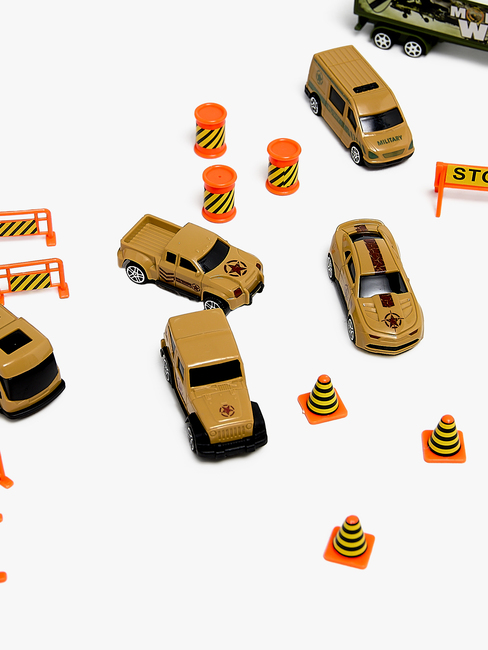 Alex's Garage Biltransport Army Force